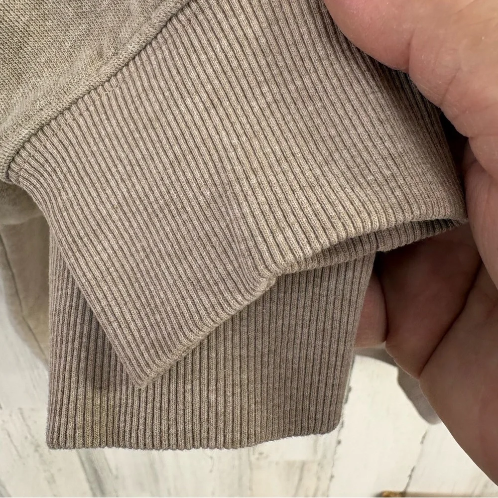 Columbia Men’s Size Large 1/4 Zip Sweater In Tan Ribbed Cuffs & Bottom Hem